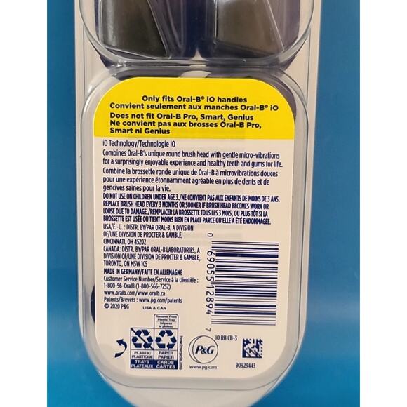 Oral-B iO Ultimate Clean Replacement Brush Head - Black (3 Pack) - Picture 4 of 10